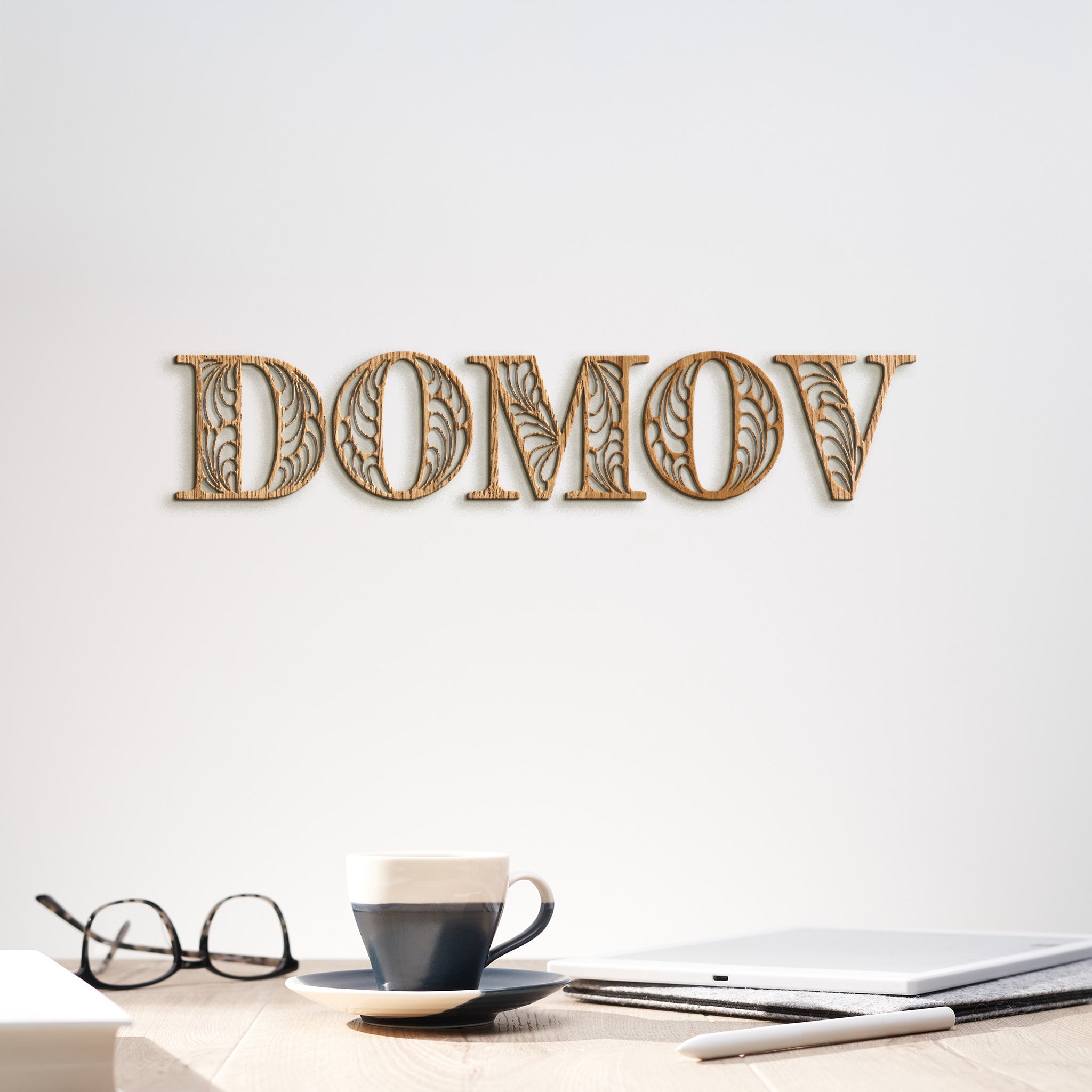 Drevený nápis DOMOV