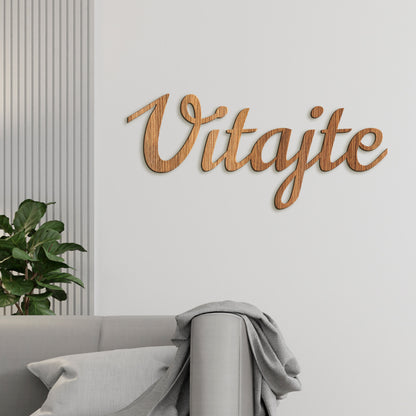 Drevený nápis na stenu Vitajte